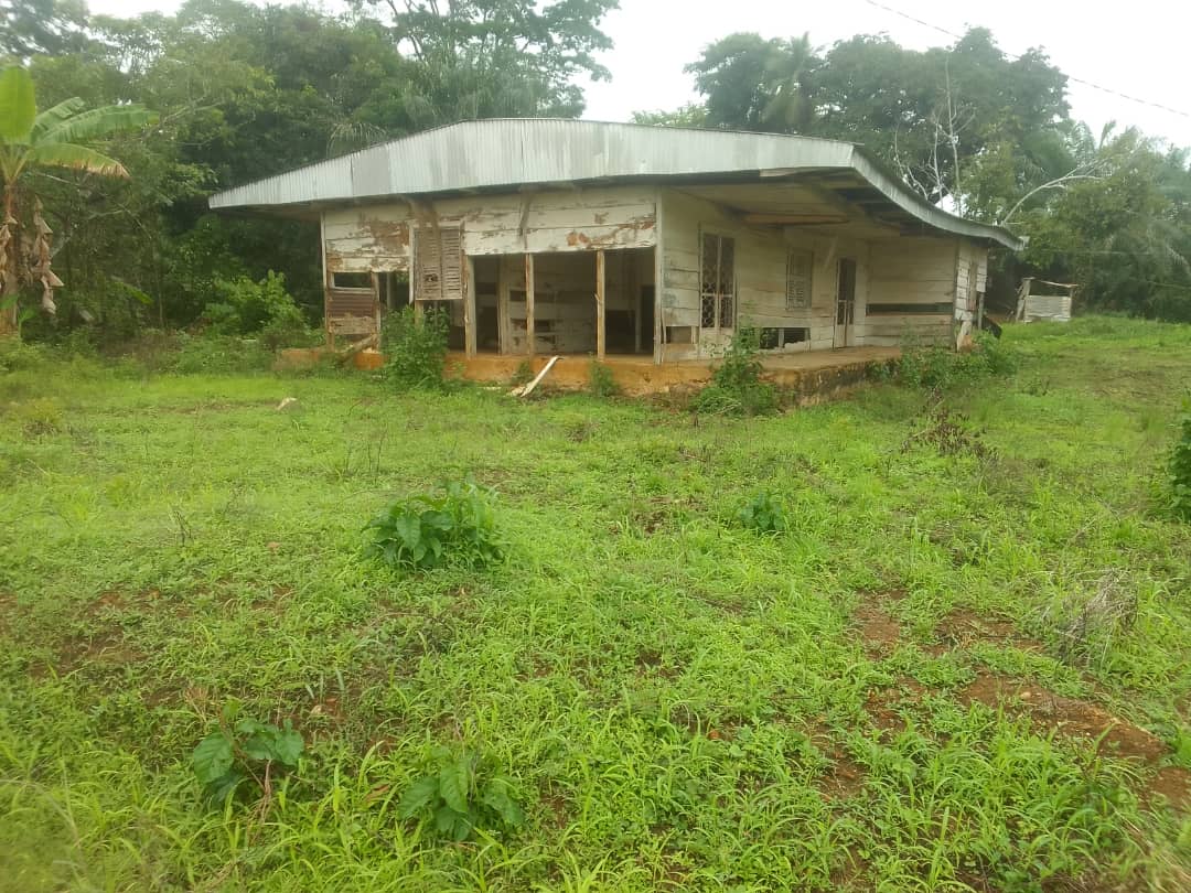 photo du terrain de la future maison de l'association